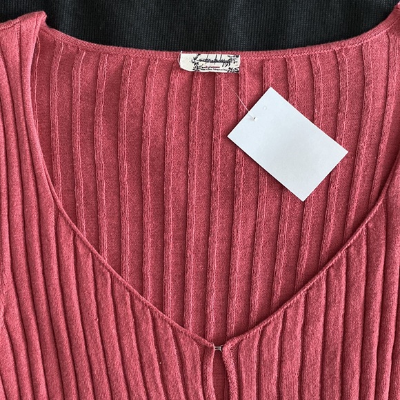 Free People Intimately NWT ribbed short sleeve layering T 3 hook split front - Picture 3 of 12